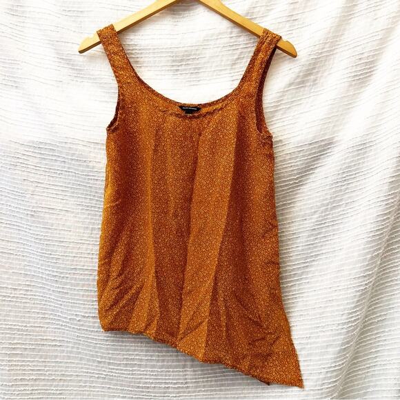 Club Monaco 100% Silk Top sz Small asymmetrical hem top sz S sleeveless top - Picture 1 of 6
